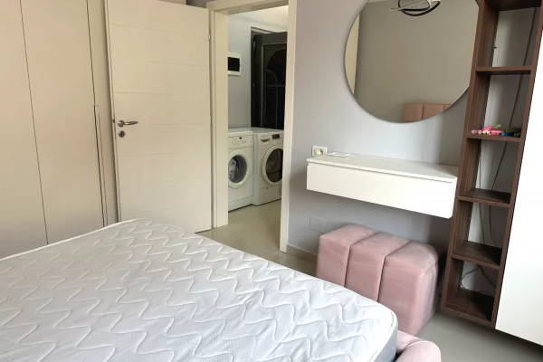 Shtepi me qera Apartament ne Tirane, 1+1, Mobilimi E mobiluar, Pagesa 520  Euro.