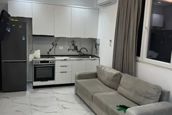 🏢Ne zonen e 5 Majit,pas Concord Center jepet me qera apartament 1+1+post parkimi i mobiluar 50,000L