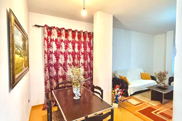 Shtepi me qera Apartament ne Tirane, 1+1, Mobilimi E mobiluar, Pagesa 45,000  Leke.