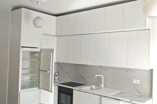 Shtepi me qera Apartament ne Tirane, 2+1, Mobilimi E mobiluar, Pagesa 800  Euro.