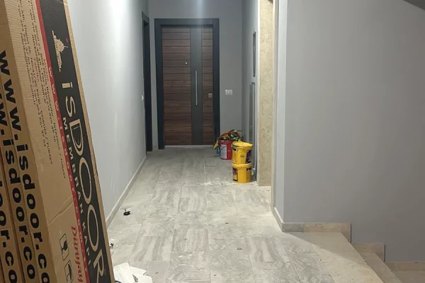 🏢Bulevardi i Ri,Rezidenca Dael,jepet me qera per zyra,apartament 2+1,Bosh 60,000Leke