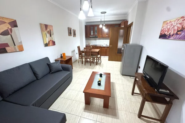Shtepi me qera Apartament ne Tirane, 1+1, Mobilimi E mobiluar, Pagesa 45,000  Leke.