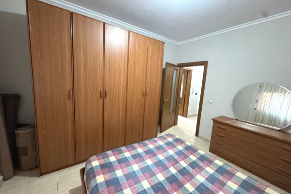 Shtepi me qera Apartament ne Tirane, 1+1, Mobilimi E mobiluar, Pagesa 45,000  Leke.