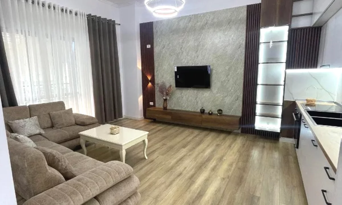 Shtepi me qera Apartament ne Tirane, 2+1, Mobilimi E mobiluar, Pagesa 500  Euro.