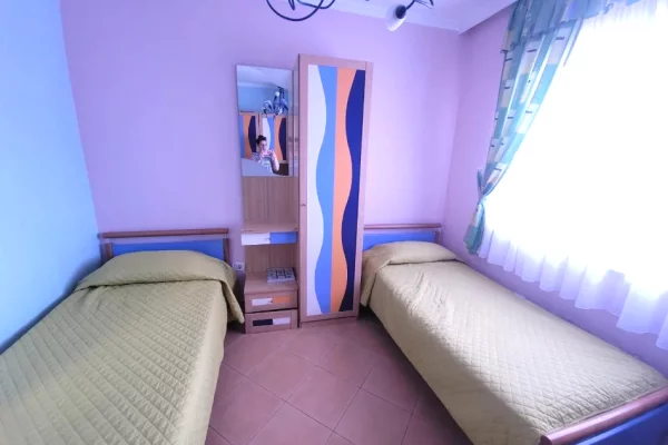 Shtepi me qera Apartament ne Tirane, 2+1, Mobilimi E mobiluar, Pagesa 800  Euro.