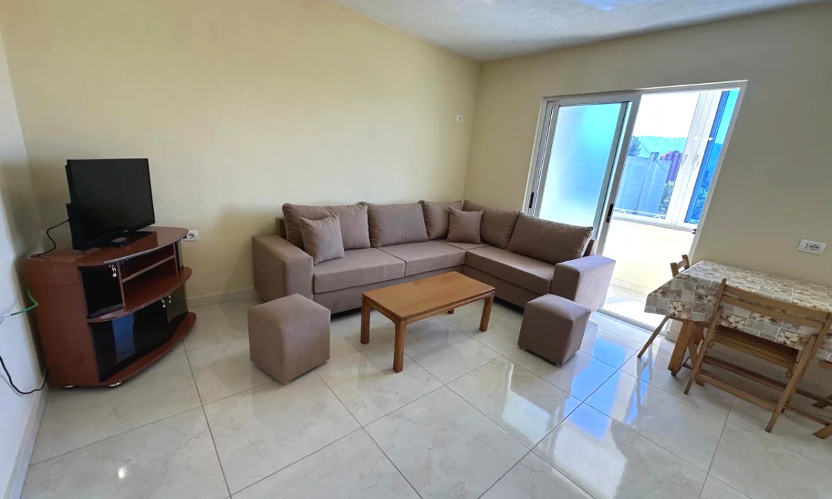 Shtepi me qera Apartament ne Tirane, 1+1, Mobilimi E mobiluar, Pagesa 50,000  Leke.