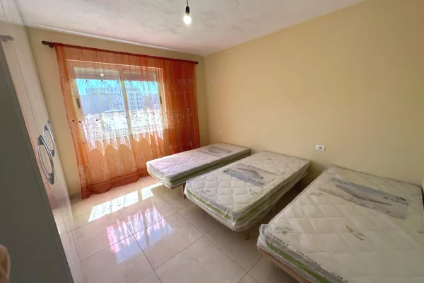 Shtepi me qera Apartament ne Tirane, 1+1, Mobilimi E mobiluar, Pagesa 50,000  Leke.