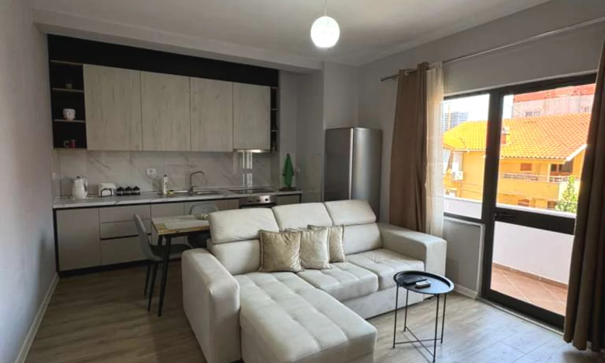 Shtepi me qera Apartament ne Tirane, 2+1, Mobilimi E mobiluar, Pagesa 60,000  Leke.
