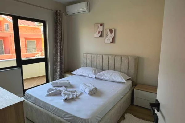 Shtepi me qera Apartament ne Tirane, 2+1, Mobilimi E mobiluar, Pagesa 60,000  Leke.