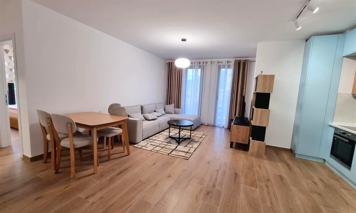 Shtepi me qera Apartament ne Tirane, 2+1, Mobilimi E mobiluar, Pagesa 800  Euro.