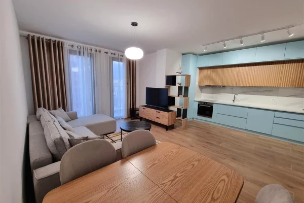 Shtepi me qera Apartament ne Tirane, 2+1, Mobilimi E mobiluar, Pagesa 800  Euro.