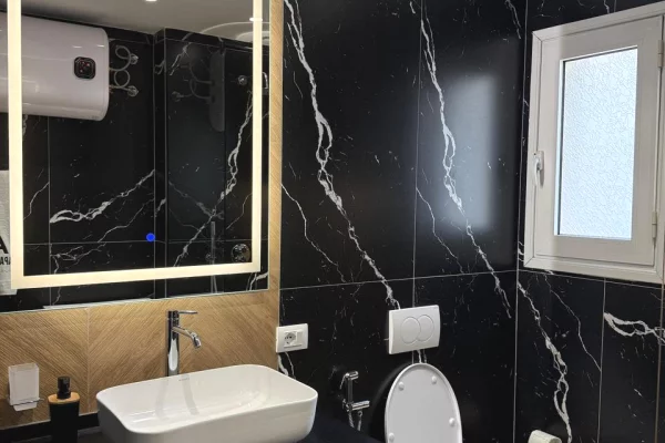 Shtepi me qera Apartament ne Tirane, 1+1, Mobilimi E mobiluar, Pagesa 800  Euro.