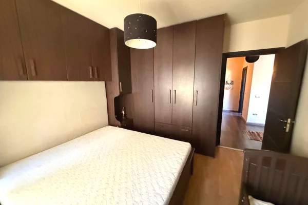 Shtepi me qera Apartament ne Tirane, 1+1, Mobilimi E mobiluar, Pagesa 600  Euro.
