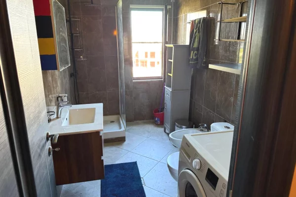 Shtepi me qera Apartament ne Tirane, 1+1, Mobilimi E mobiluar, Pagesa 600  Euro.