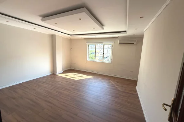 Sheshi Willson jepet me qera ambient biznesi per zyra,5+1+2,pjeserisht i mobiluar 1,800Euro (Neto)