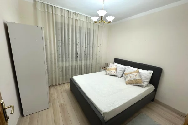 Shtepi me qera Apartament ne Tirane, 3+1, Mobilimi E mobiluar, Pagesa 800  Euro.