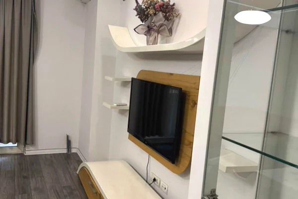 Shtepi me qera Apartament ne Tirane, 2+1, Mobilimi E mobiluar, Pagesa 50,000  Leke.