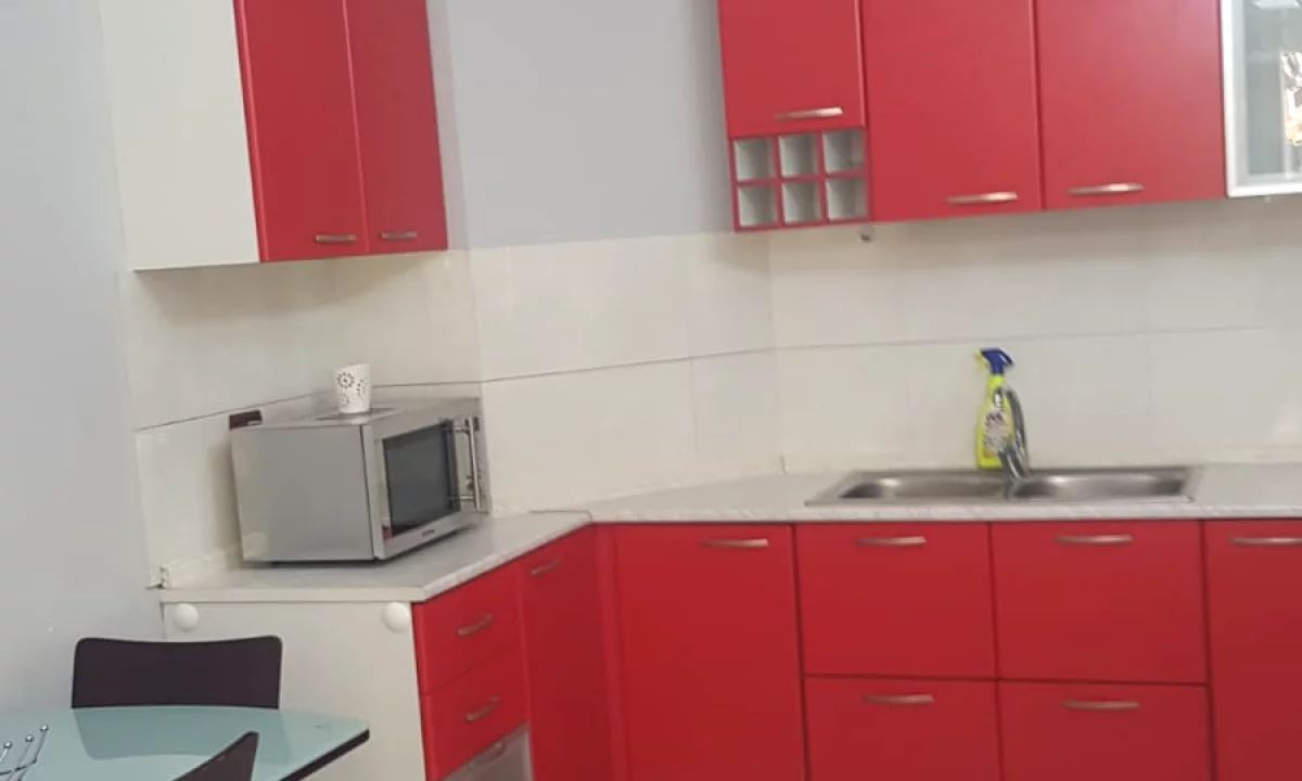 Shtepi me qera Apartament ne Tirane, 2+1, Mobilimi E mobiluar, Pagesa 70,000  Leke.