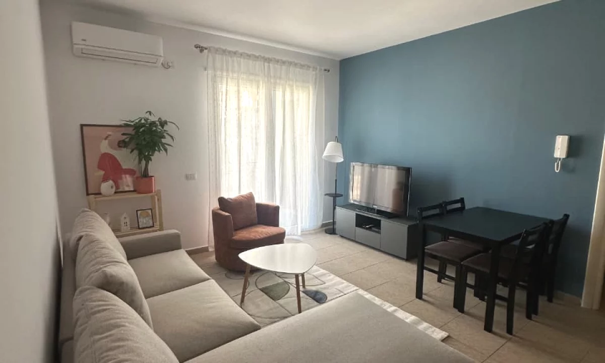 Shtepi me qera Apartament ne Tirane, 1+1, Mobilimi E mobiluar, Pagesa 65,000  Leke.