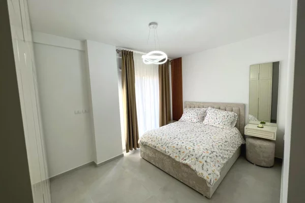Shtepi me qera Apartament ne Tirane, 2+1, Mobilimi E mobiluar, Pagesa 100,000  Leke.