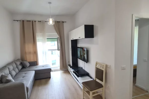 🏢Ne zonen e Ali Demit,Kompleksi Kadiu jepet me qera apartament ,2+1,i mobiluar.50,000Leke 