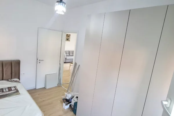 Shtepi me qera Apartament ne Tirane, 2+1, Mobilimi E mobiluar, Pagesa 50,000  Leke.