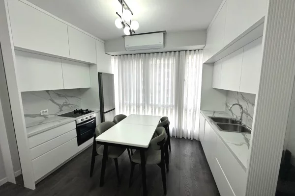 Shtepi me qera Apartament ne Tirane, 2+1, Mobilimi E mobiluar, Pagesa 800  Euro.