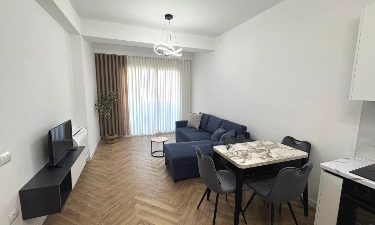 Shtepi me qera Apartament ne Tirane, 1+1, Mobilimi E mobiluar, Pagesa 60,000  Leke.