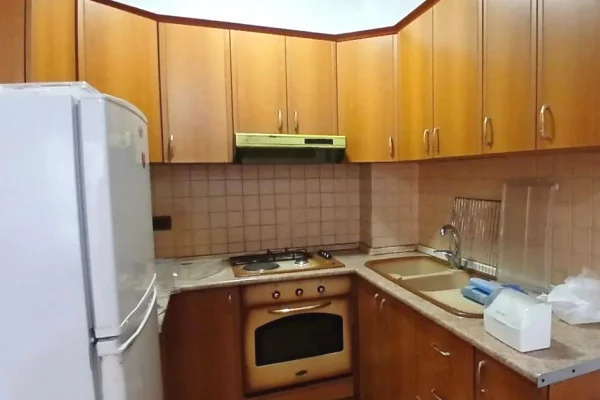 Shtepi me qera Apartament ne Tirane, 1+1, Mobilimi E mobiluar, Pagesa 50,000  Leke.