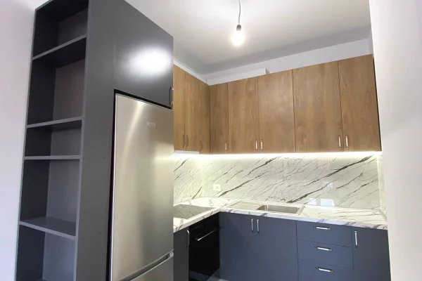 Shtepi me qera 1+1 ne Tirane - 45,000 Leke