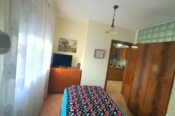Shtepi me qera Apartament ne Tirane, 1+1, Mobilimi E mobiluar, Pagesa 35,000  Leke.