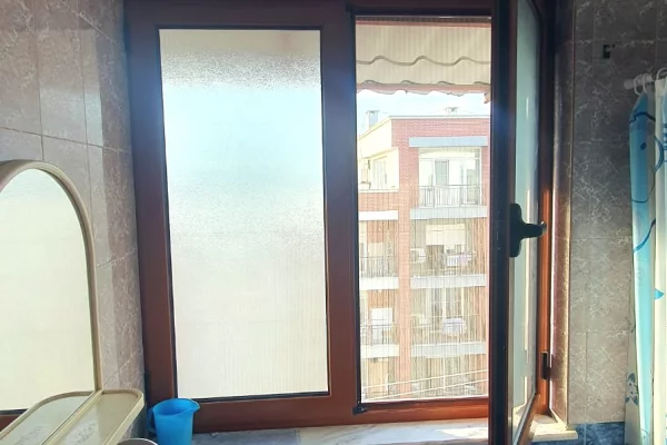 Shtepi me qera Apartament ne Tirane, 1+1, Mobilimi E mobiluar, Pagesa 35,000  Leke.