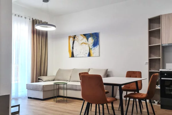 Shtepi me qera Apartament ne Tirane, 1+1, Mobilimi E mobiluar, Pagesa 40,000  Leke.