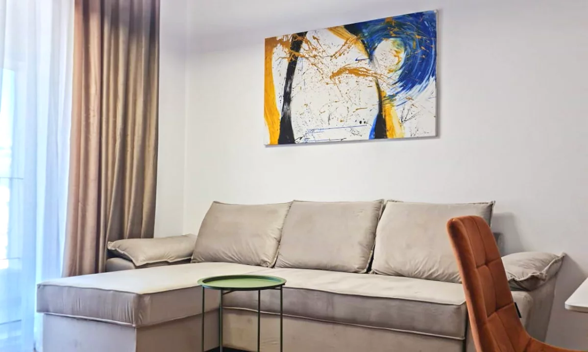 Shtepi me qera Apartament ne Tirane, 1+1, Mobilimi E mobiluar, Pagesa 40,000  Leke.