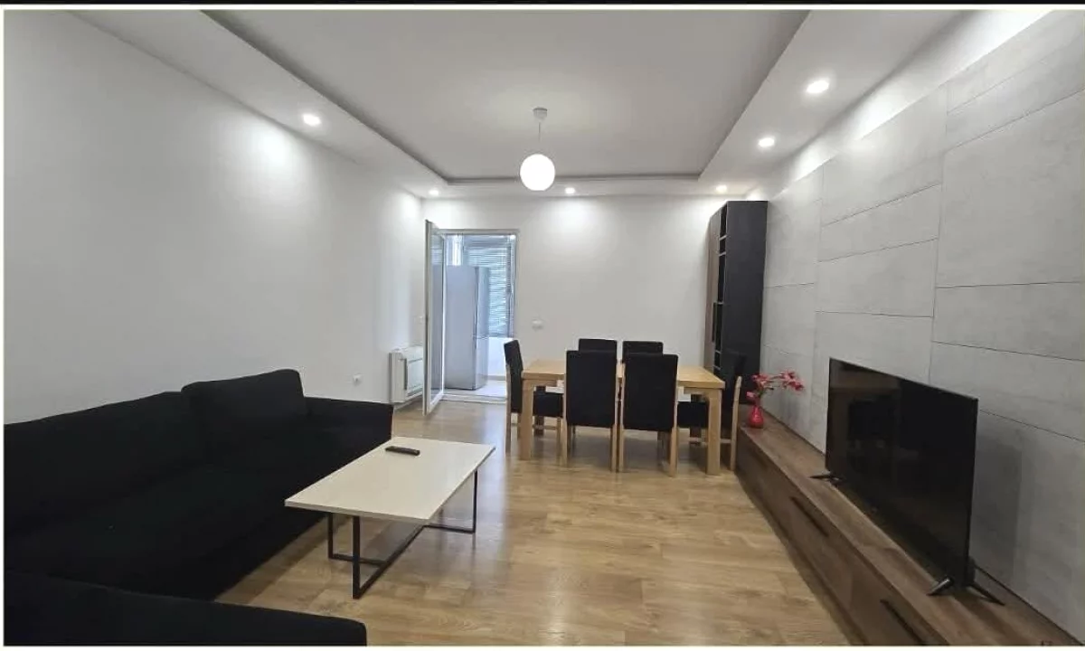 Shtepi me qera Apartament ne Tirane, 2+1, Mobilimi E mobiluar, Pagesa 70,000  Leke.