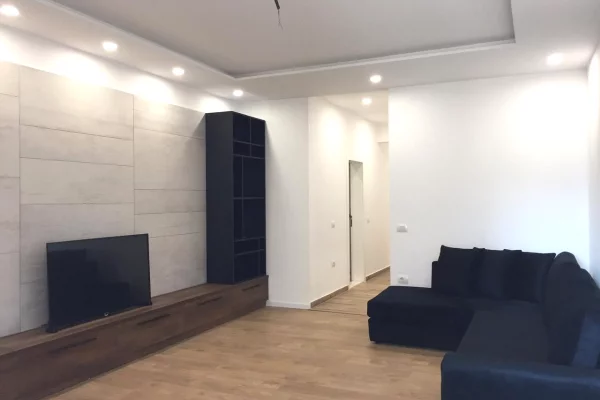 Shtepi me qera Apartament ne Tirane, 2+1, Mobilimi E mobiluar, Pagesa 70,000  Leke.