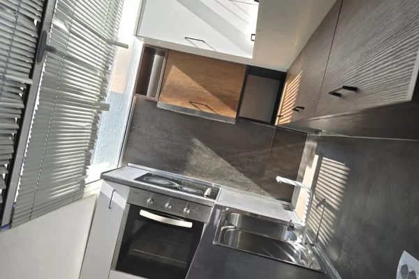 Shtepi me qera Apartament ne Tirane, 2+1, Mobilimi E mobiluar, Pagesa 70,000  Leke.