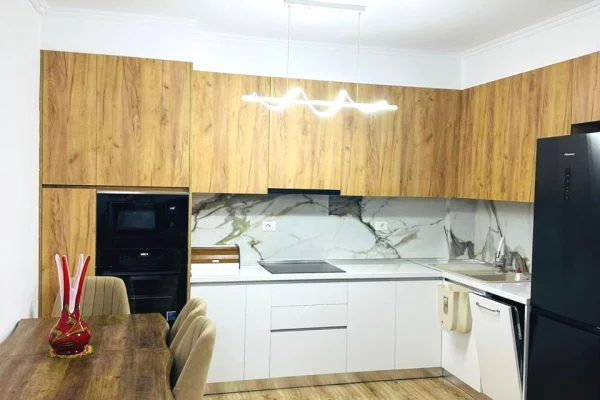 Shtepi me qera Apartament ne Tirane, 1+1, Mobilimi E mobiluar, Pagesa 48,000  Leke.