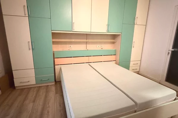 Shtepi me qera Apartament ne Tirane, 1+1, Mobilimi E mobiluar, Pagesa 48,000  Leke.