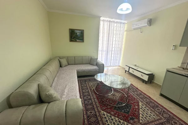 Shtepi me qera 2+1 ne Tirane - 50,000 Leke