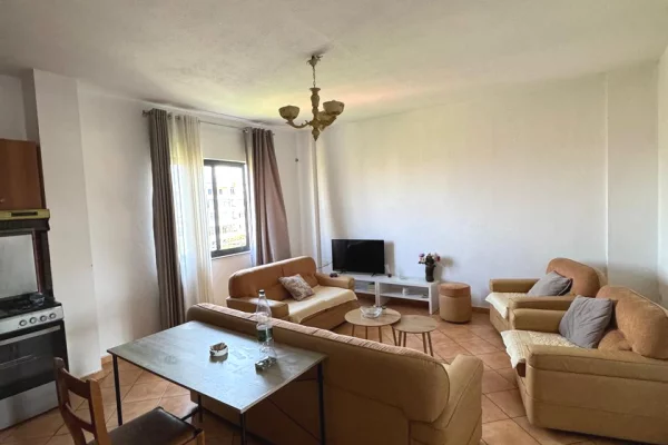 Shtepi me qera 2+1 ne Tirane - 45,000 Leke