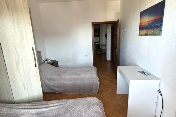 Shtepi me qera Apartament ne Tirane, 2+1, Mobilimi E mobiluar, Pagesa 45,000  Leke.