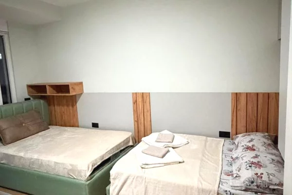 Shtepi me qera Apartament ne Tirane, 1+1, Mobilimi E mobiluar, Pagesa 65,000  Leke.