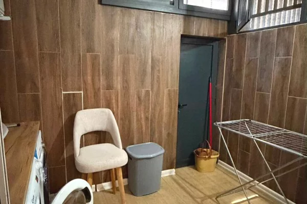 Shtepi me qera Apartament ne Tirane, 1+1, Mobilimi E mobiluar, Pagesa 65,000  Leke.