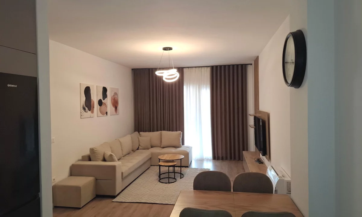 Shtepi me qera Apartament ne Tirane, 2+1, Mobilimi E mobiluar, Pagesa 750  Euro.