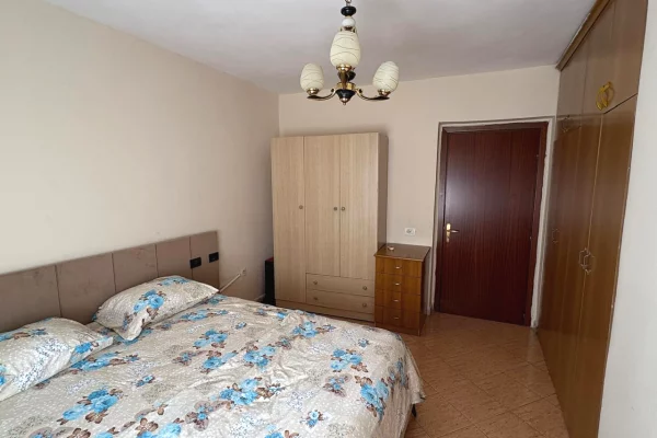 Shtepi me qera Apartament ne Tirane, 2+1, Mobilimi E mobiluar, Pagesa 55,000  Leke.