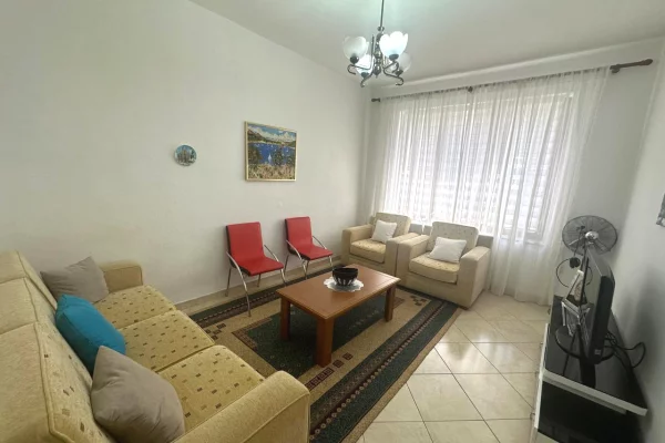 Shtepi me qera Apartament ne Tirane, 1+1, Mobilimi E mobiluar, Pagesa 55,000  Leke.
