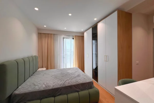 Shtepi me qera Apartament ne Tirane, 2+1, Mobilimi E mobiluar, Pagesa 75,000  Leke.