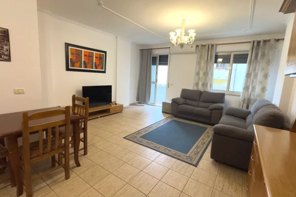 Shtepi me qera Apartament ne Tirane, 1+1, Mobilimi E mobiluar, Pagesa 65,000  Leke.