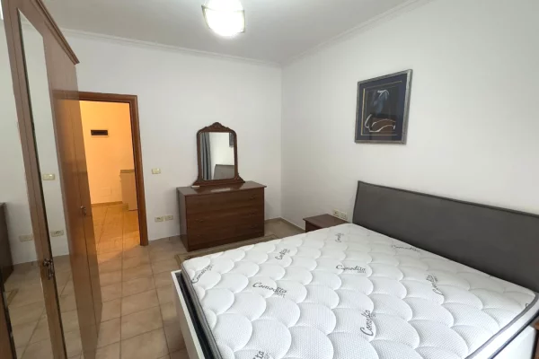 Shtepi me qera Apartament ne Tirane, 1+1, Mobilimi E mobiluar, Pagesa 65,000  Leke.